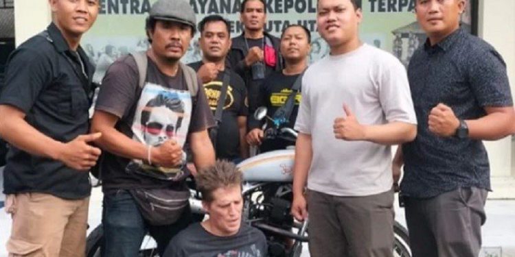Kehabisan Uang, Bule Asal Inggris Nekat Curi Motor di Bali