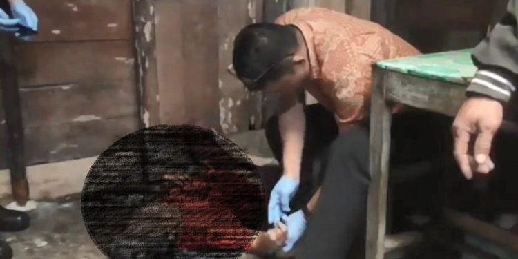 Gunungsitoli Geger, Lansia Ditemukan Tewas dengan Pisau Menancap di Perut