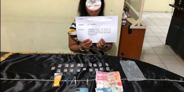 Nyambi Jual Sabu, IRT di Jambi Ditangkap
