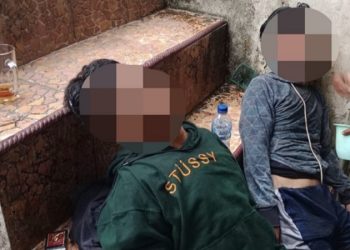 Kepergok Curi Motor di Halaman Masjid, 2 Pria Babak Belur Dihajar Massa