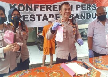 Kesal Tak Diberi Uang, Pengamen Aniaya Pengunjung