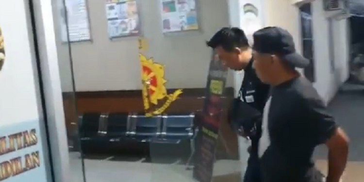 Diiming-Imingi Uang, Pria di Sambas Ini Cabuli Anak Laki-Laki Puluhan Kali