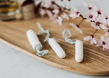 5 Mitos & Fakta Tampon, Benarkah Bisa Robek Selaput Dara?