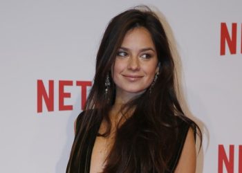 2 Fakta Baru Katy Saunders yang Diduga Pacar Song Joong Ki