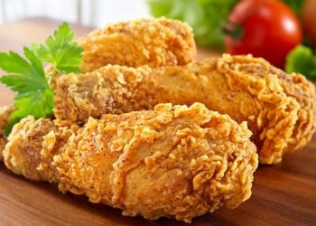 Jepang Punya Menu ‘Gila’, Ayam Goreng Tepung Dicelup Milkshake