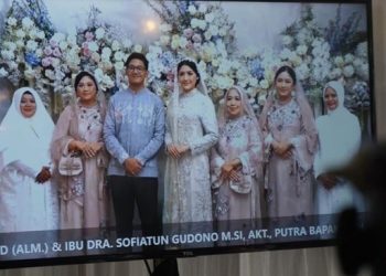 Keluarga Erina Gelar Pengajian Sebelum Kirim Air Siraman ke Kaesang