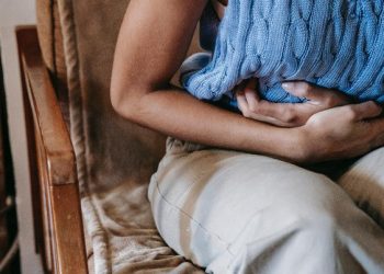 Cara Mudah & Alami Turunkan Asam Lambung & GERD tanpa Obat