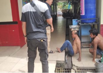 Jadi Bulan-bulan Warga, Dua Pencuri Tembaga Tertangkap Tangan