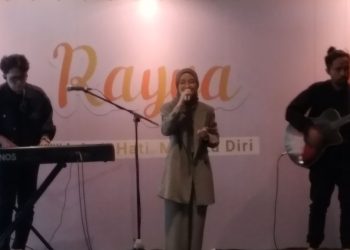 Muncul Bersama, Nissa Sabyan Bungkam Perihal Kabar Nikah Siri dengan Ayus