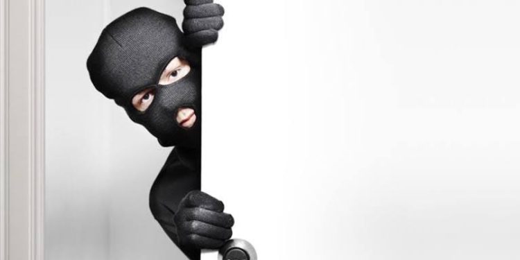 Begini Modus Tiga Maling Tas yang Berkeliaran di Mal CBD Ciledug