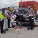 L300 Tabrak Truk Tronton Sedang Parkir Di Desa Kualu, 3 Orang Meninggal Dunia