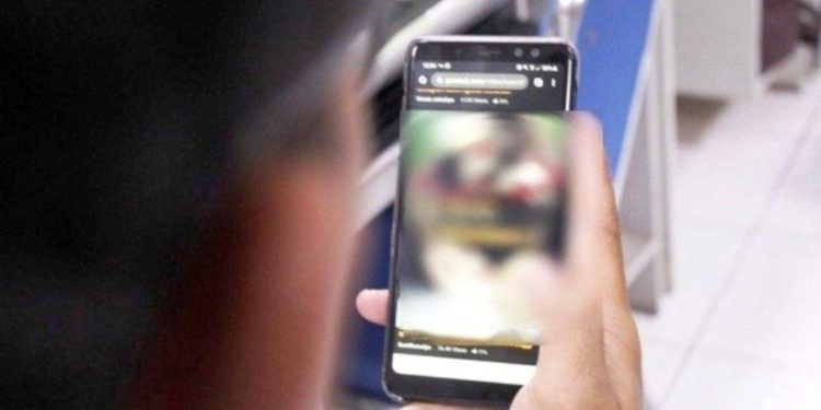 Kirim Video Porno ke Siswi, Guru SMK di Jeneponto Dilaporkan ke Polisi