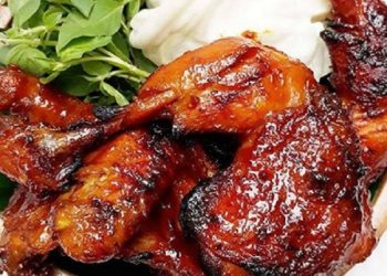 Ini Tips Jitu Agar Bumbu Ayam Bakar Meresap Sempurna