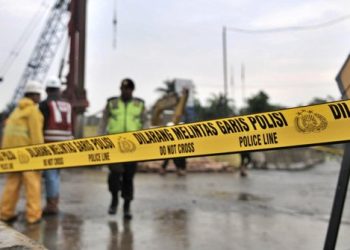 Viral, 35 Turis Tercebur ke Laut Akibat Jembatan Roboh di Bali