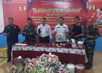 Kamar Narapidana Lapas Kelas II A Bekasi Disidak,  Benda Terlarang Ini yang Ditemukan