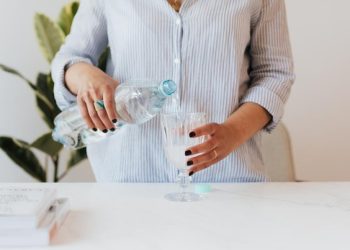 Waspada! Studi Ungkap Kurang Minum Bisa Picu Kematian Dini