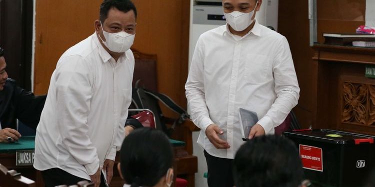 Hari Ini Kuat Ma’ruf dan Ricky Jalani Sidang Tuntutan