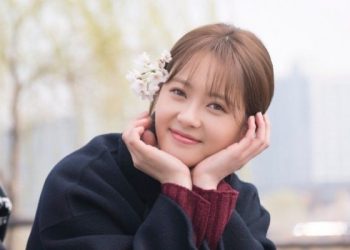 Aktor Go A-ra Tanda Tangan Kontrak Eksklusif dengan Starship