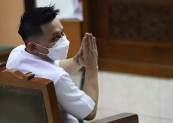 Tiga Pejabat Bea Cukai Divonis 2 hingga 8 Tahun Penjara di Kasus Mafia Pelabuhan