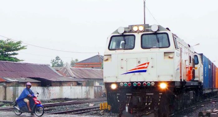 Begini Kronologi Dua Anggota Polisi Tewas Tertabrak Kereta Bogor-Jakarta