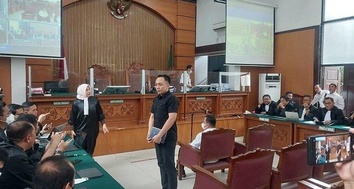 Saat Amankan Senjata Yosua, Ricky Rizal dalam Situasi Ambigu