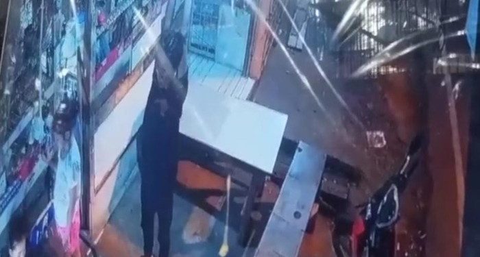 Modus Beli Rokok, Pria di Medan Rampas Hp Bocah Saat Main di Warung