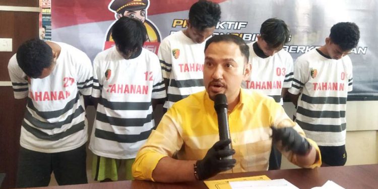 Polda Kepri Bongkar Komplotan Curanmor di Kota Batam, Lima Pelaku Diringkus