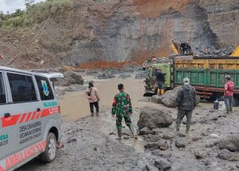Tiga Orang Penambang Pasir di Cianjur Tewas Tertimbun Longsor