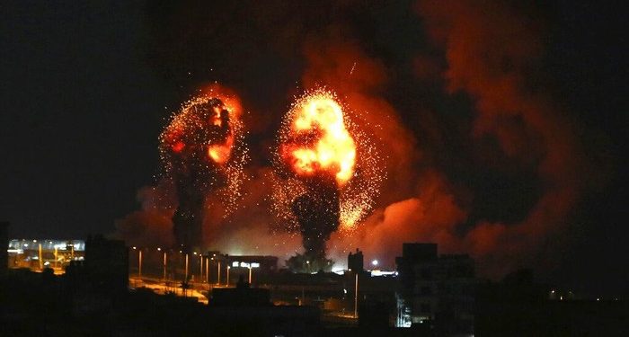 Israel Klaim Serang Pabrik Roket Hamas, Sejumlah Ledakan Guncang Gaza