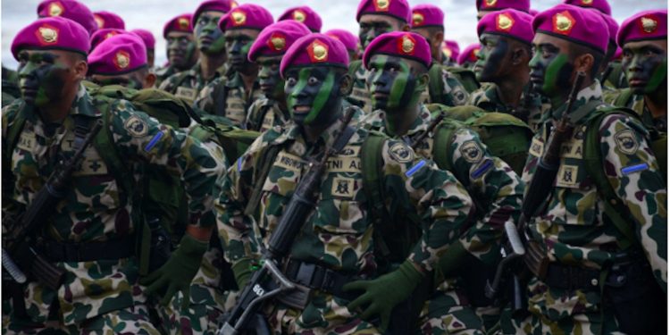 Tipu Wanita, Laksamana Bintang 1 Gadungan Ditangkap TNI AL