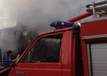 24 Kios Hangus Terbakar di Pasar Terong Makassar, Diduga Arus Pendek