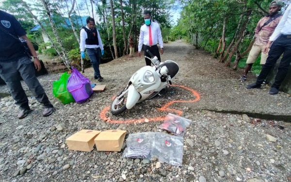 Seorang Pria Tewas Terkapar di Jalan, Tubuh Penuh Luka Tusuk