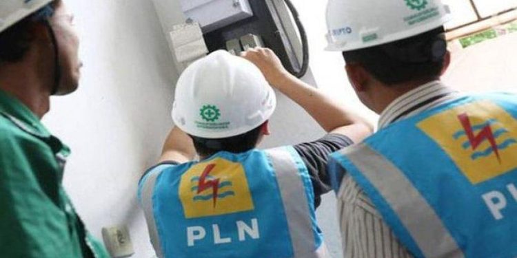 Nyamar Jadi Petugas PLN, 4 Pelaku Pencurian Gasak Puluhan Gram Emas