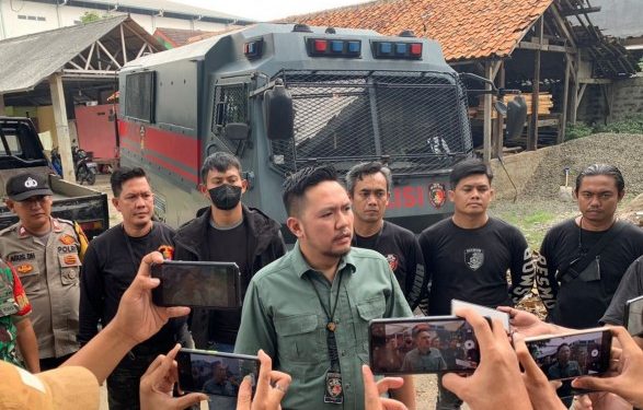 Polda Metro Bekuk 4 Perampok Nasabah Bank, Satu Ditangkap Saat Nikahi Anak
