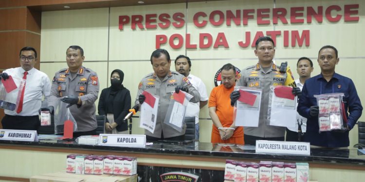 Polisi Amankan Crazy Rich Surabaya Wahyu Kenzo, Diduga Terlibat Penipuan Robot Trading ATG