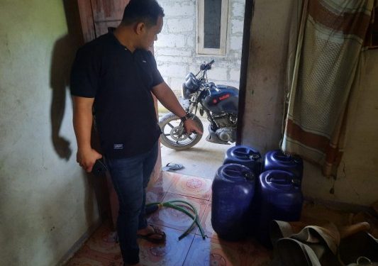 Timbun BBM Subsidi, Pria Paruh Baya di Tangerang Dibekuk Polisi
