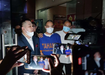 Memasuki Babak Baru, Ferry Irawan Siap Hadapi Sidang Kasus KDRT