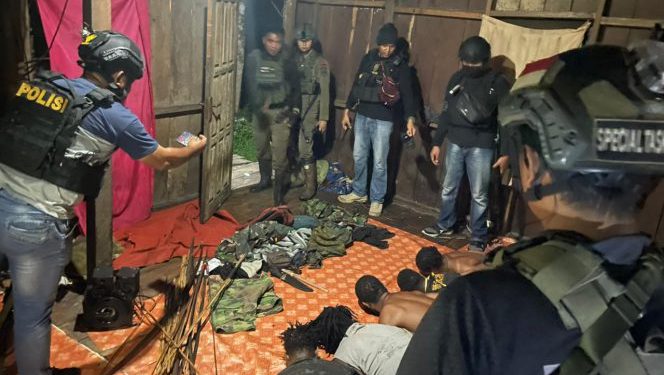 Tim Gabungan Gerebek Persembunyian KKB di Yahukimo, 9 Orang Diamankan