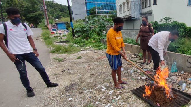 Polresta Jayapura Kota Musnahkan 2 Kg Ganja