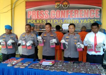 Polres Yapen Tangkap 3 Penyelundup Narkoba, Ganja Senilai Rp72 Juta Disita