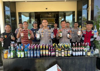 Hasil Operasi Miras, Polres Lampung Utara Amankan Ratus Botol Miras Berbagai Merek